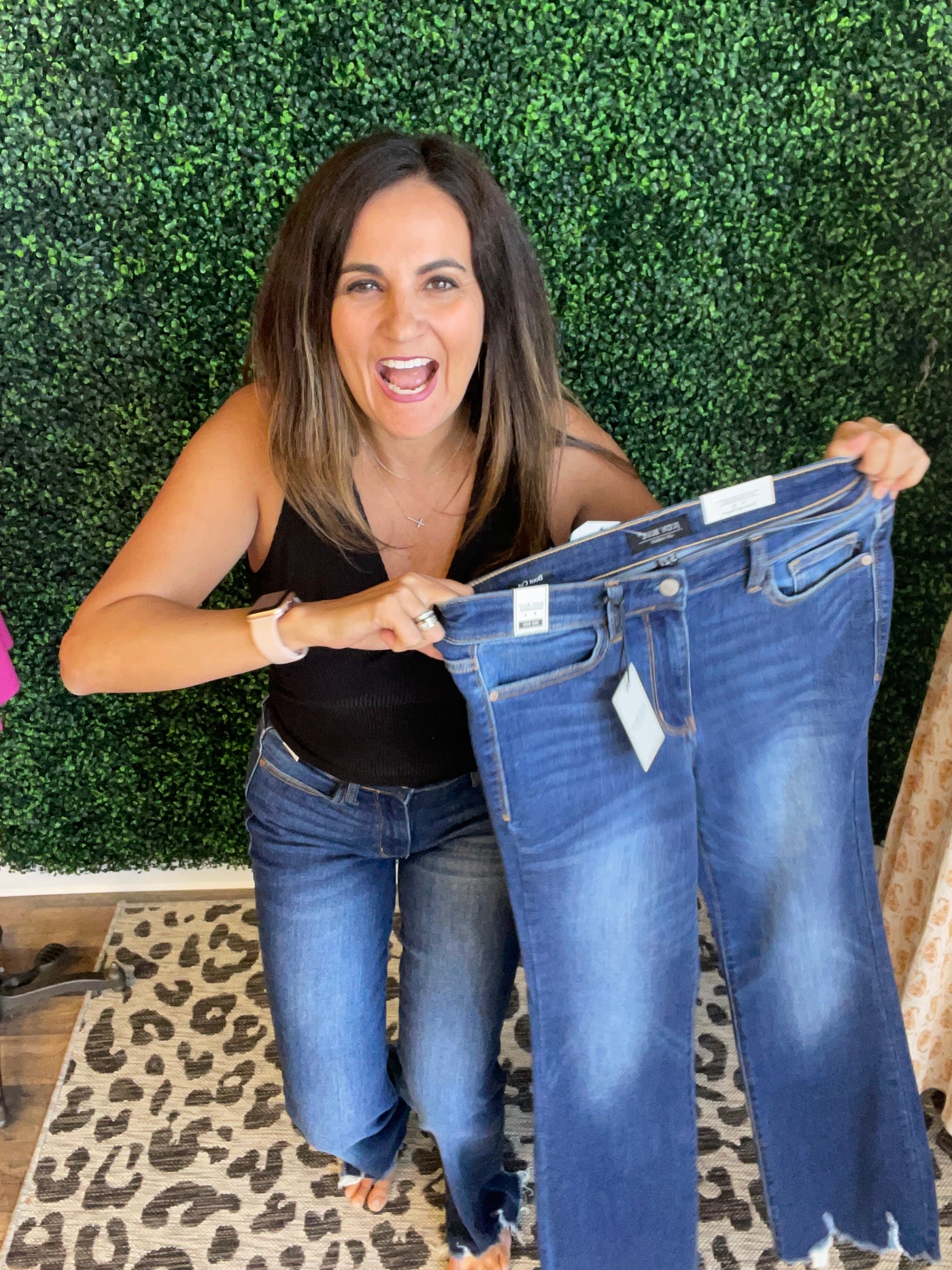 Bootcut Midrise non distressed
