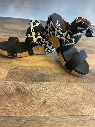 Claire Wedge Shoe