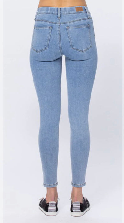 JUDY BLUE MID RISE PULL ON SKINNY JEGGING